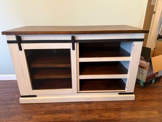 Ashley Wystfield 50" Barn Door TV Stand – Real Wood / Rustic Farmhouse Style