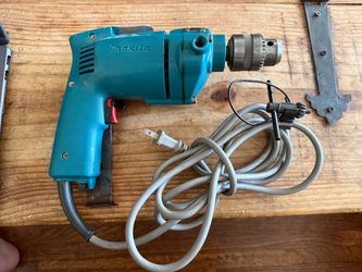 Makita DP4700 13MM Electric Drill 115V 4.8A