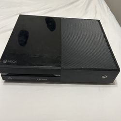 Xbox One 1TB Console - Great Condition + Accessories