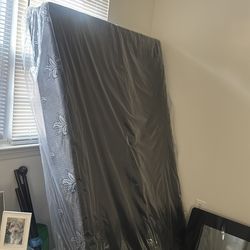 New Full size bed Box Fram