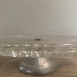 Antique Cake Stand / Crystal W Pattern 