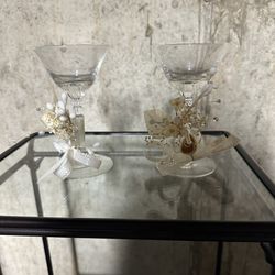 The Pair Of Wedding Toast Glasses