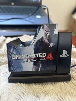 Uncharted Controller Stand