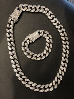 New 18 k white gold Cuban bracelet and necklace