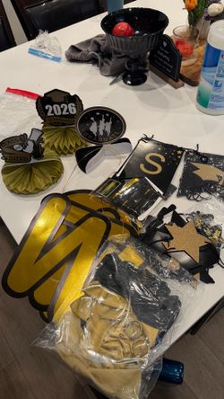 Graduation decorations