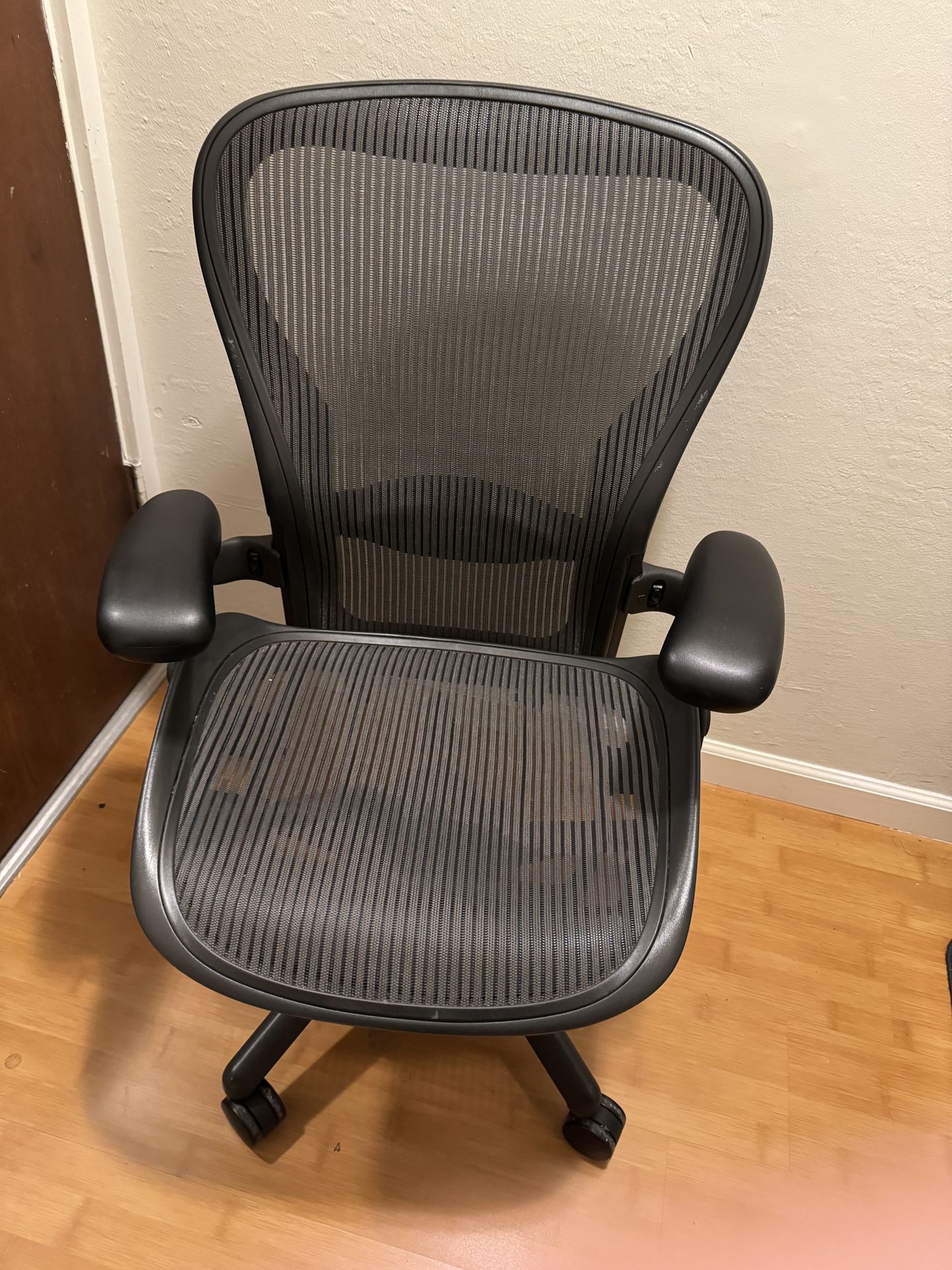 Herman Miller Aeron Chair Size C