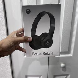 Beats Solo 4