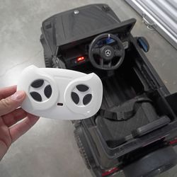 Mercedes-Benz G63 Electric Car Battery Powered w/Parent Remote Control