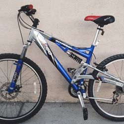 Schwinn S60 DSX  mountain Bike