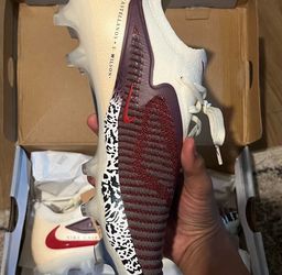 Nike phantoms soccer cleats