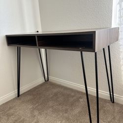 Compact Mid-Century Style Desk with Hairpin Legs – 40” Wide