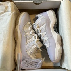 Jordan 11 Low “Pure Violet”