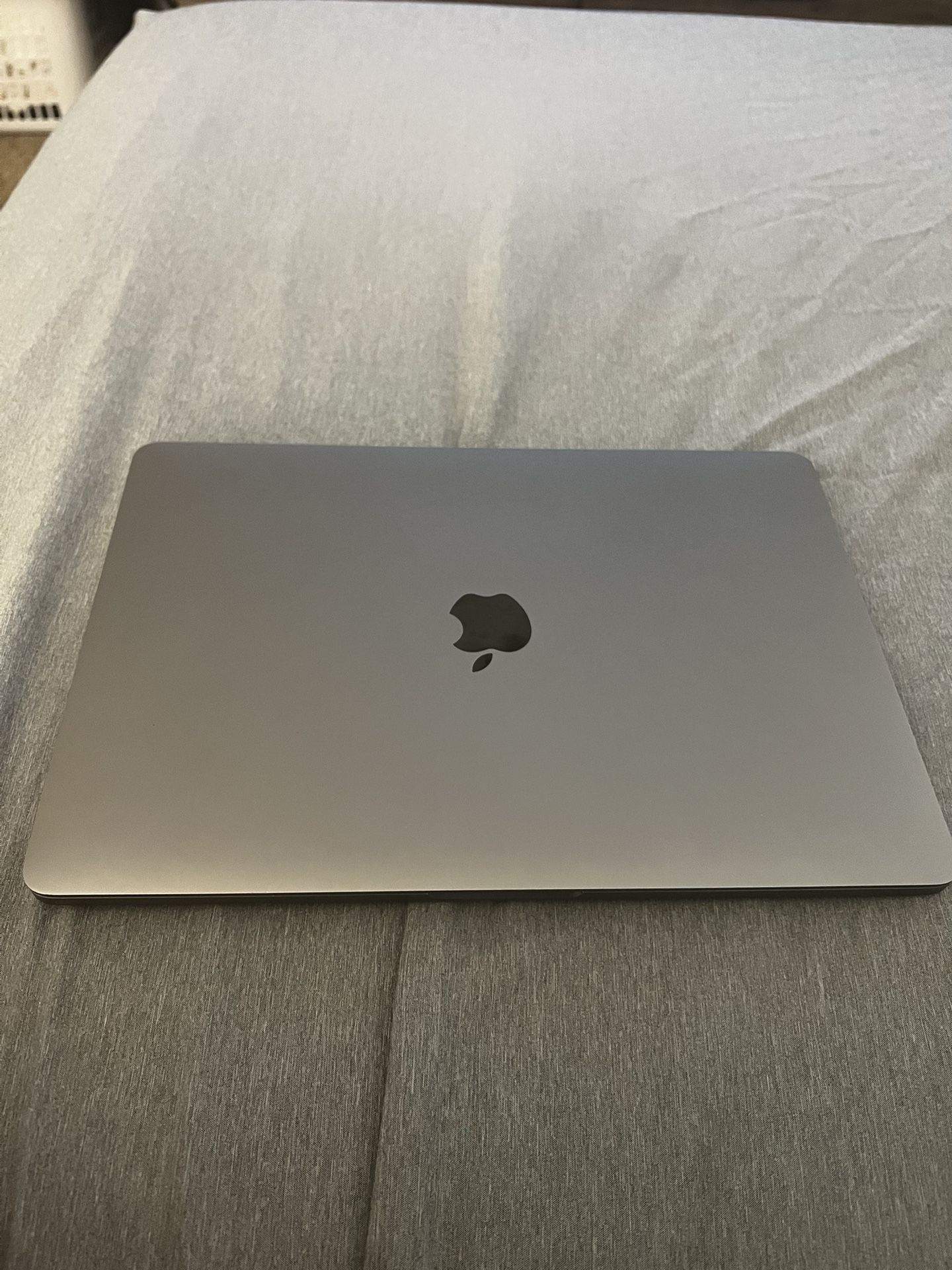 2022 MacBook Pro M2 13’’