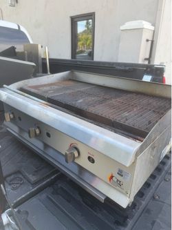 Cooking Performance Group 36CRSNL 36" Radiant Charbroiler