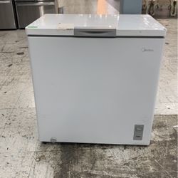 Midea 7.0 Cu Ft Chest Freezer (MRC07M5AWW)