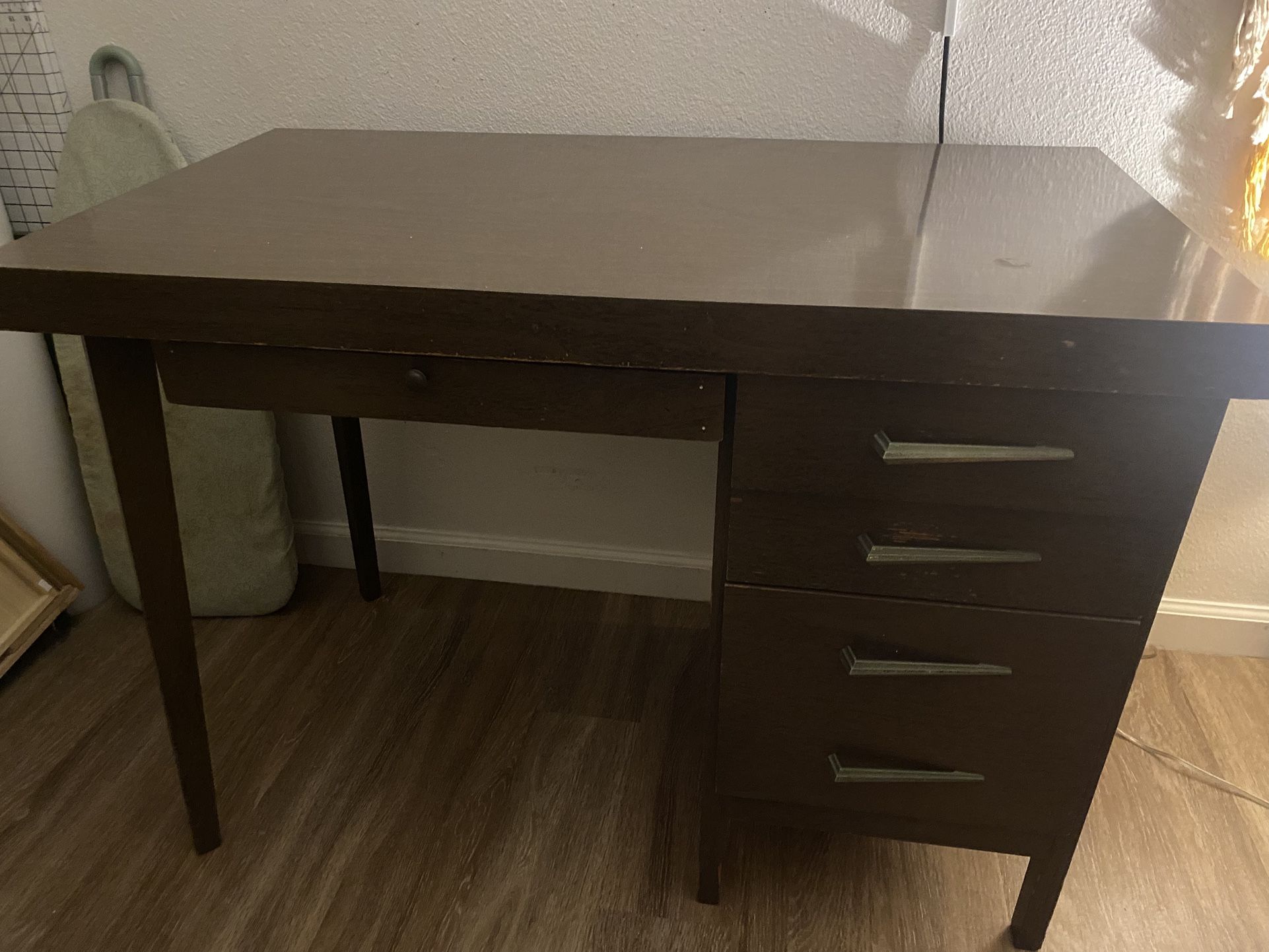 Desk  Vintage