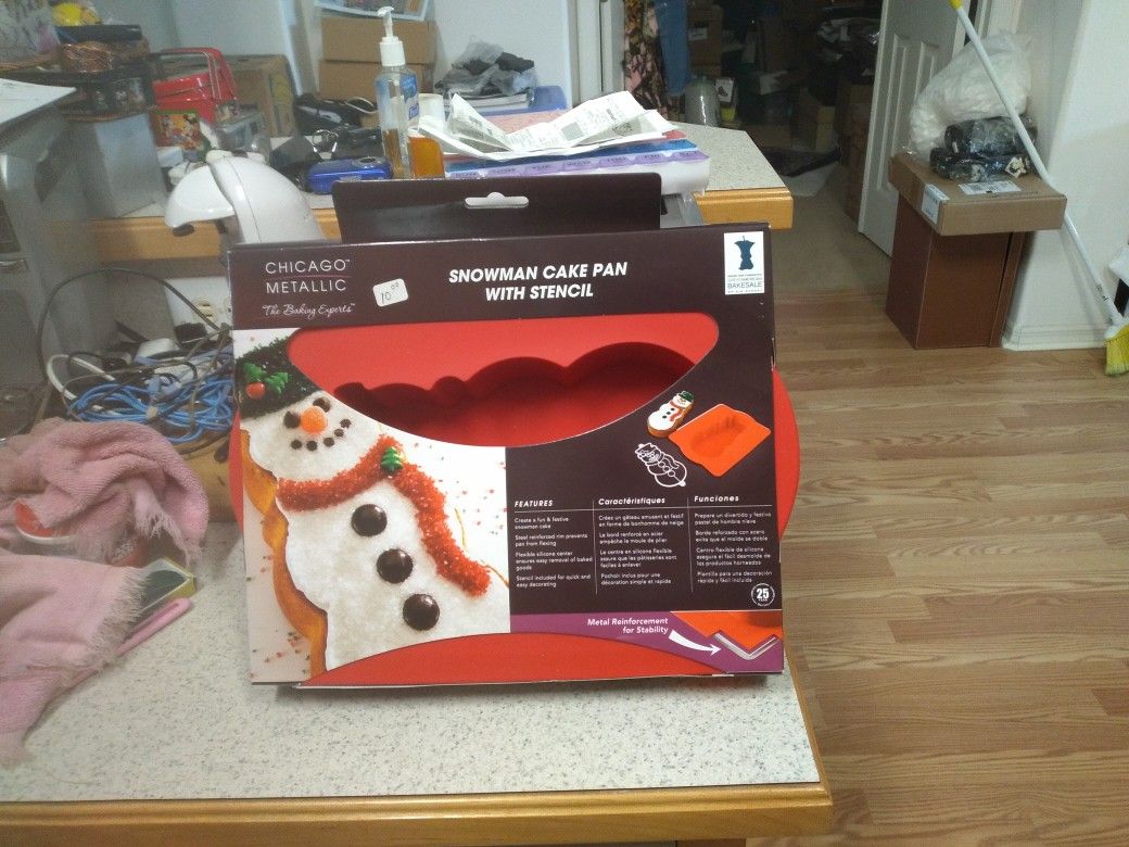 Snowman Cake Pan With Stencil. New