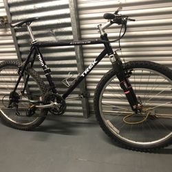 Trek 7000 aluminum