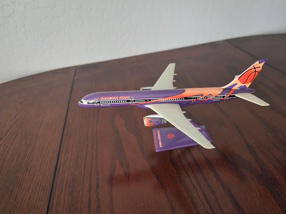 Dycast Airline Plains