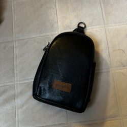 Wrangler mini sling bag