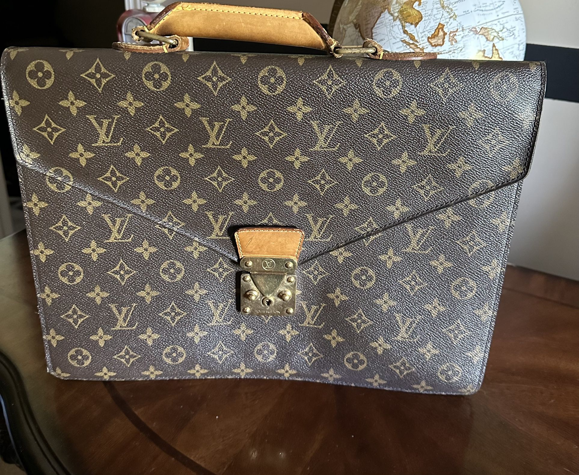 Louis Vuitton Briefcase for Sale in Canton, GA - OfferUp