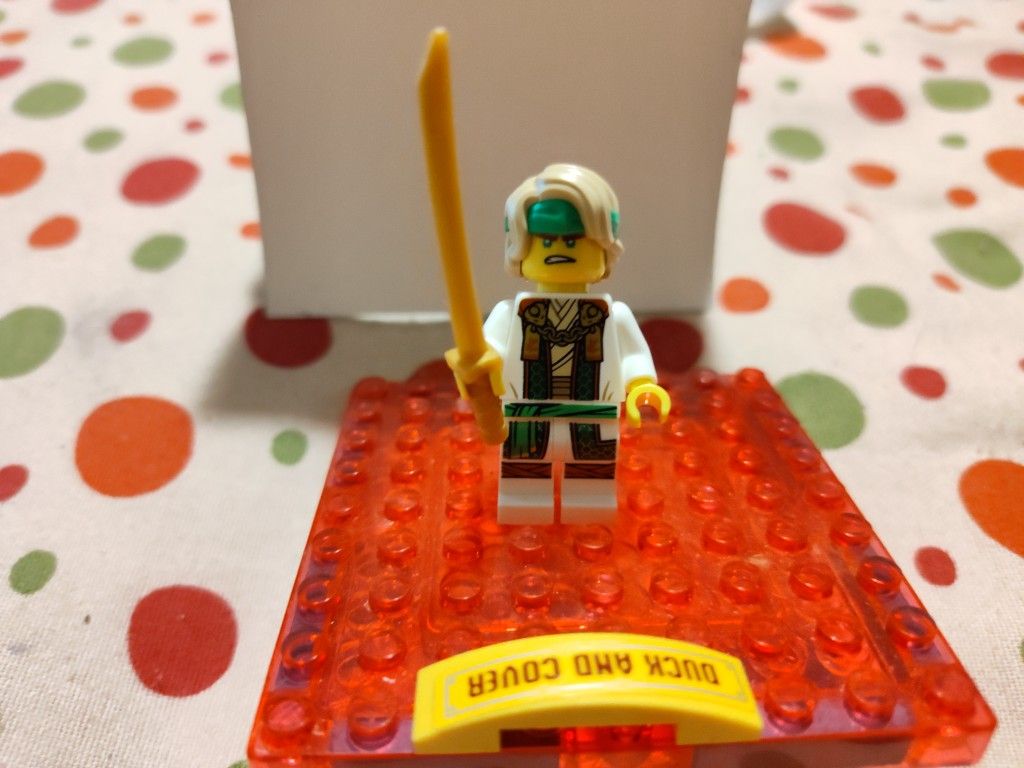 Lego Minifigure Ninjago Band New