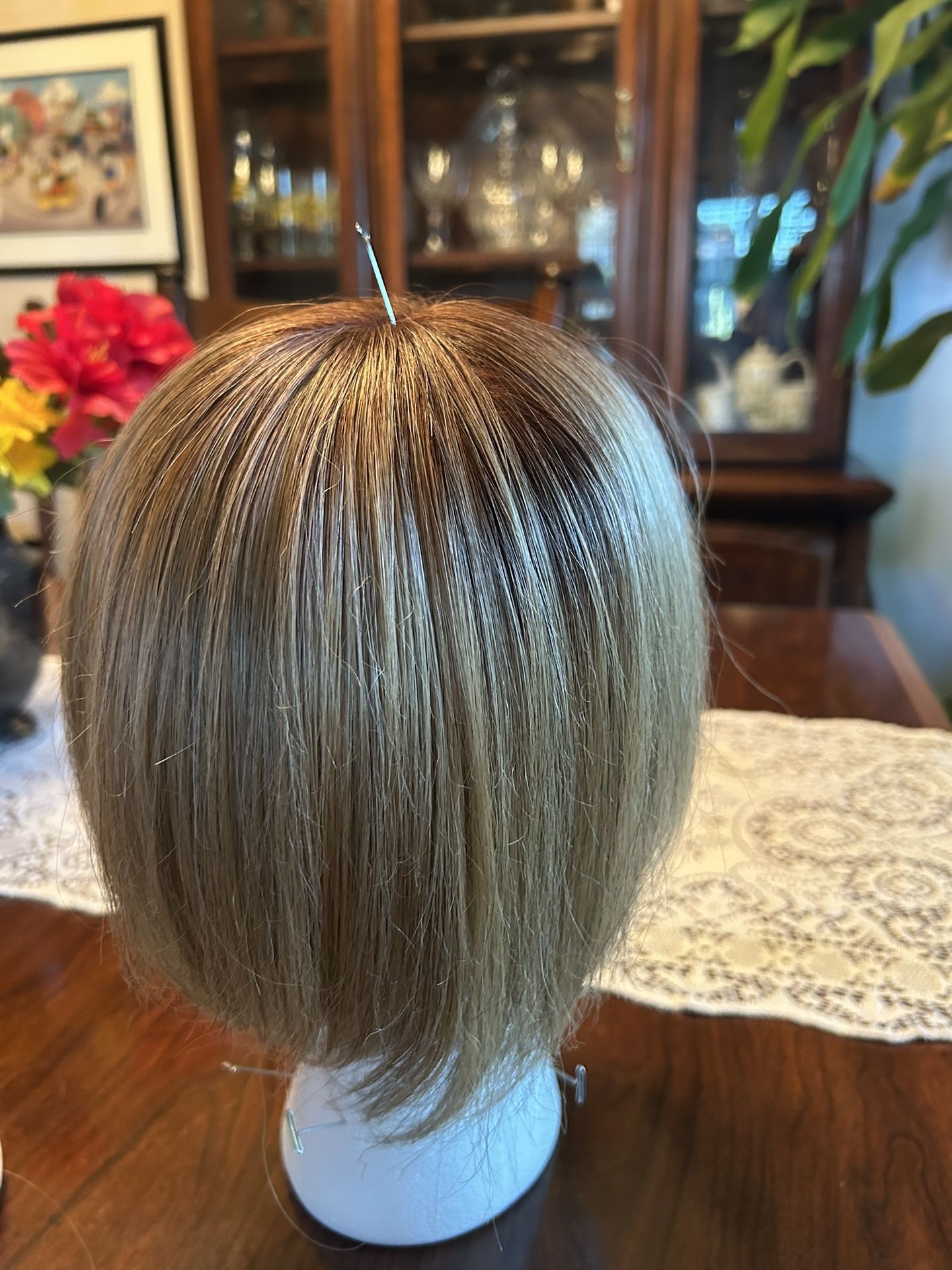 Lots Of High Quality Natural And Synthetic Toppers And Wigs.