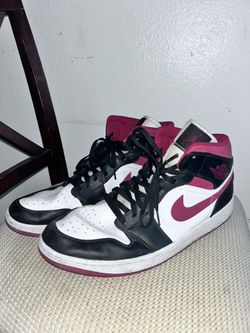 Air Jordan 1 Mid Gym Red Black White-(Used Fair)-**(LOCAL PICK UP ONLY)**- WILLING TO NEGOTIATE PRICE**