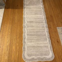 Sage/Cream runner 6 ft $10