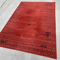 Aztec Style Solid Wool Area Rug (5’3”x7’10”)
