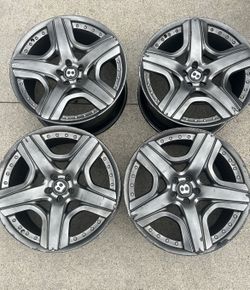 Bentley 21’ Rims set of 4