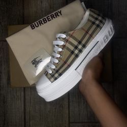 Burberrys
