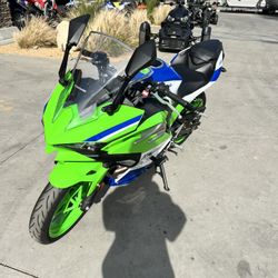 2024 Kawasaki Ninja 500 Se