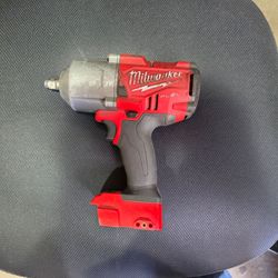 M18 fuel 18v Milwaukee  impact 1/2