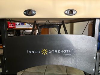 Earthlite (inner strength) massage table