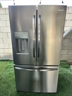 NEW   Frigidaire stainless 36" wide French  door refrigerator 