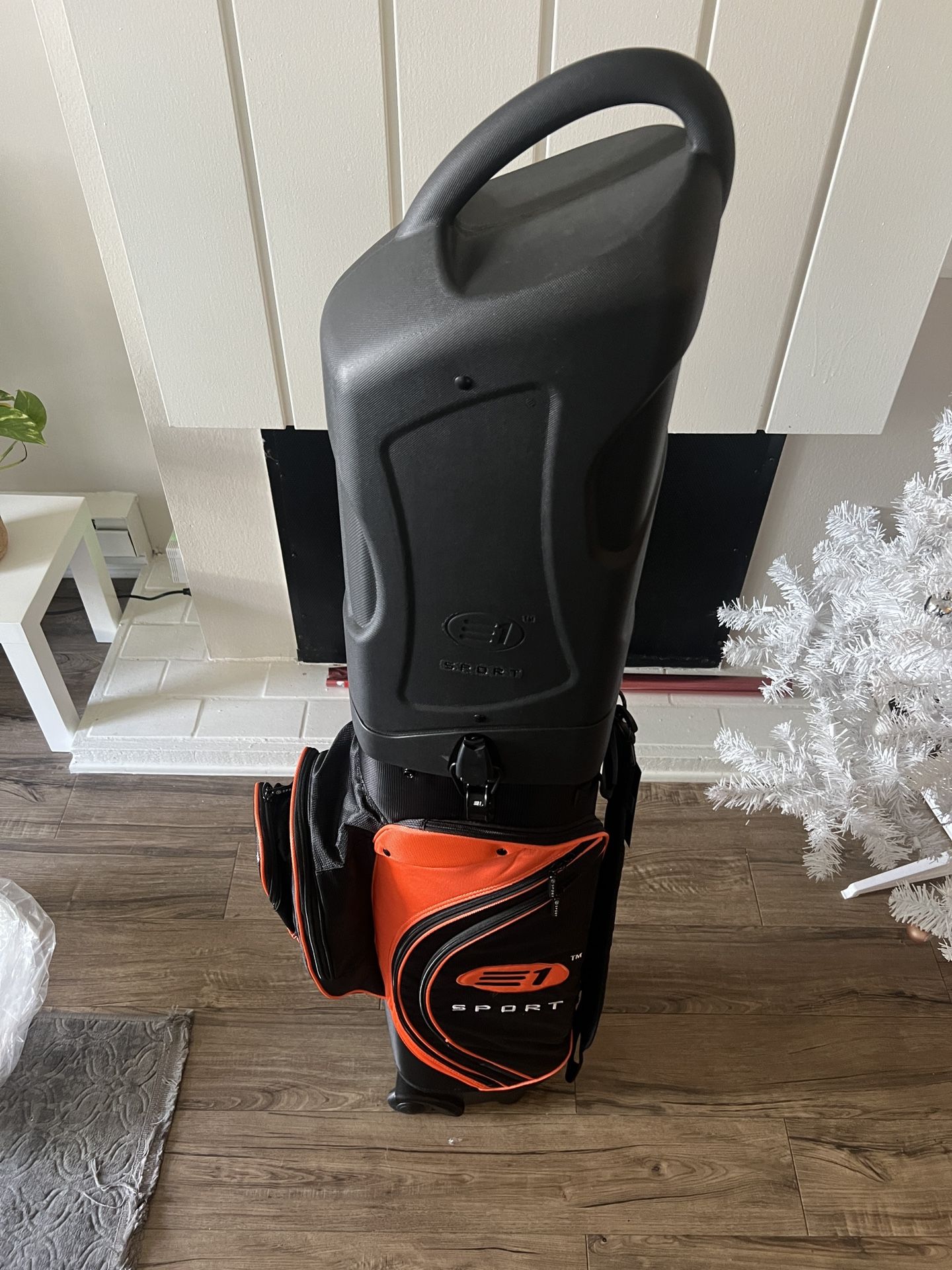 E1 Sport Rack Travel Golf Bag for Sale in Newport Beach, CA OfferUp