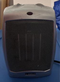 Small Lasko Ceramic Space Heater (1500 watt)