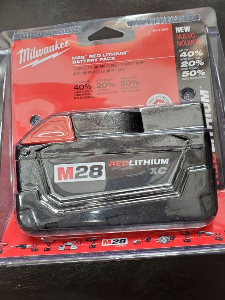 Milwaukee M 28 Red Lithium Bat New 75$