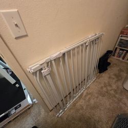 White Baby Gate