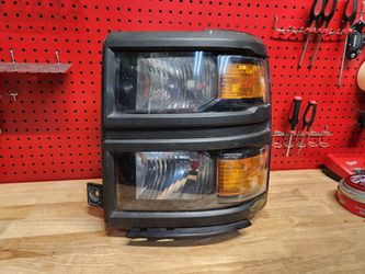 Chevy Silverado Headlight LH Oem