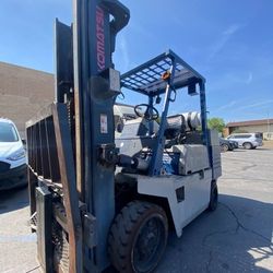Heavy Komatsu forklift, cheap price