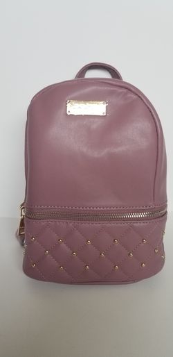 Studding around bottom panel