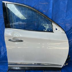 2013 - 2015 INFINITI JX35 QX60 FRONT RIGHT SIDE DOOR ASSEMBLY WHITE