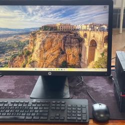 Lenovo ThinkCentre M700 Mini PC Core i5-6500T 2.50Ghz 8GB 256GB SSD Windows 11 PRO