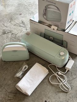 Cricut Explore Air 2 + Cricut Cuttlebug Bundle – Excellent Condition – Tested & Working