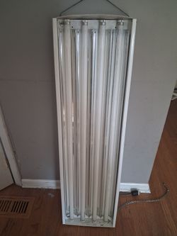 4 foot shop/ garage light