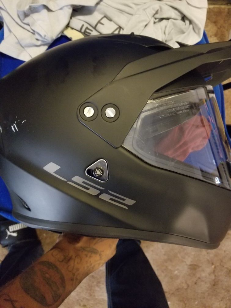 Ls2 motorcycle helmet