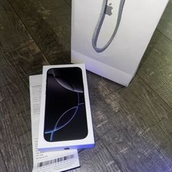iPhone 16 Pro Max Unlocked