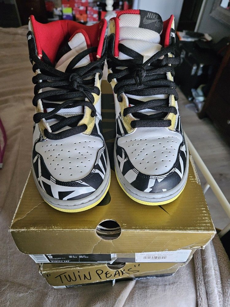 Nike Dunk SB High Thrashin Size 9